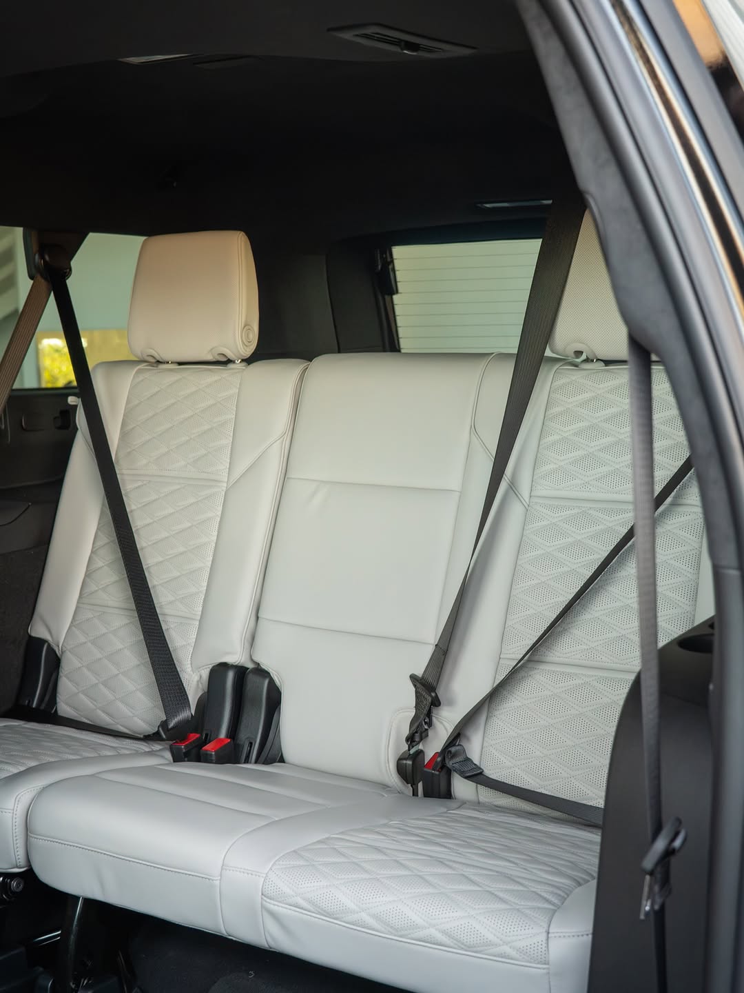 CADILLAC ESCALADE ESV 600 PLATINUM SPORT - Imagem 20