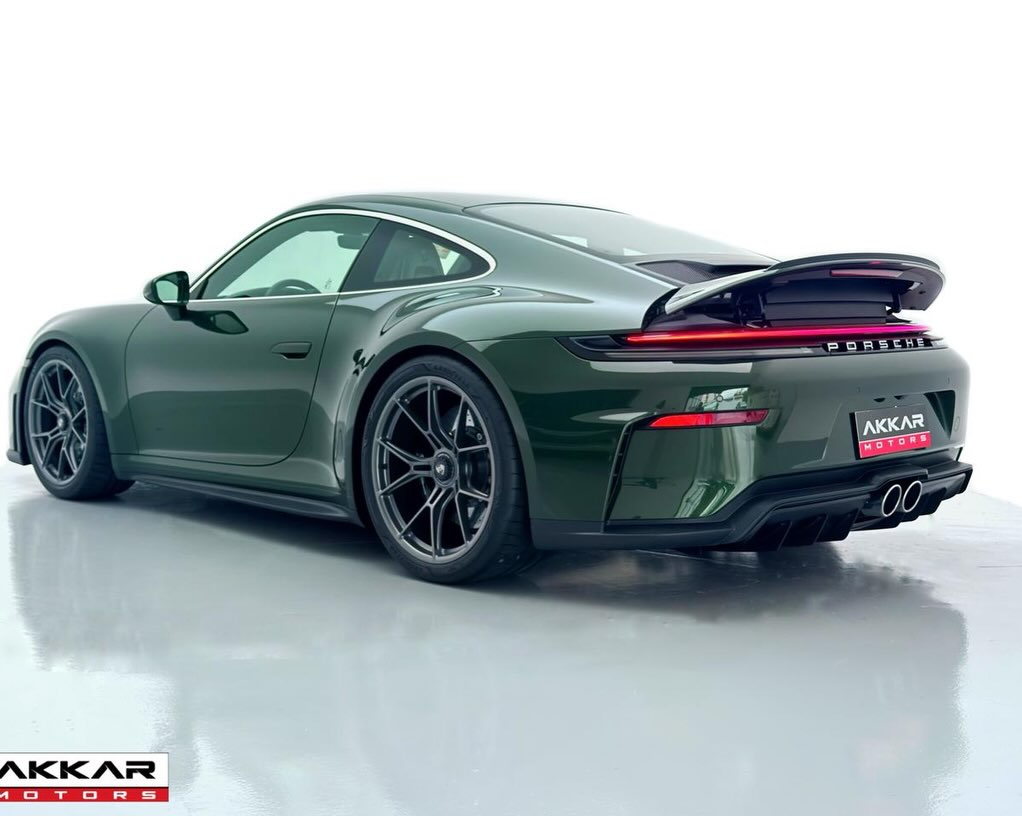 PORSCHE 911 GT3 TOURING - Imagem 2