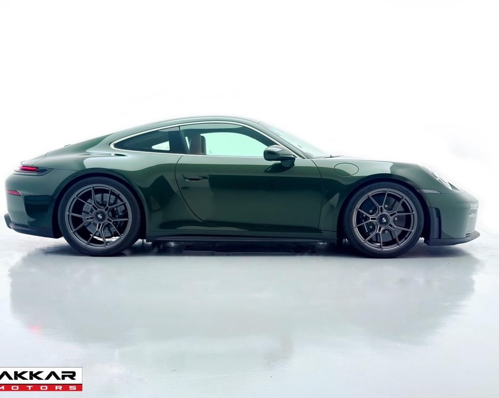 PORSCHE 911 GT3 TOURING - Imagem 3