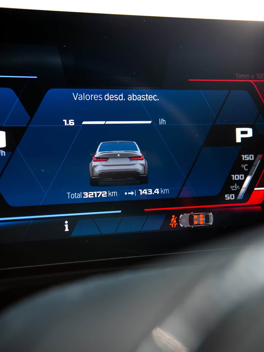 BMW M3 COMPETITION - Imagem 14