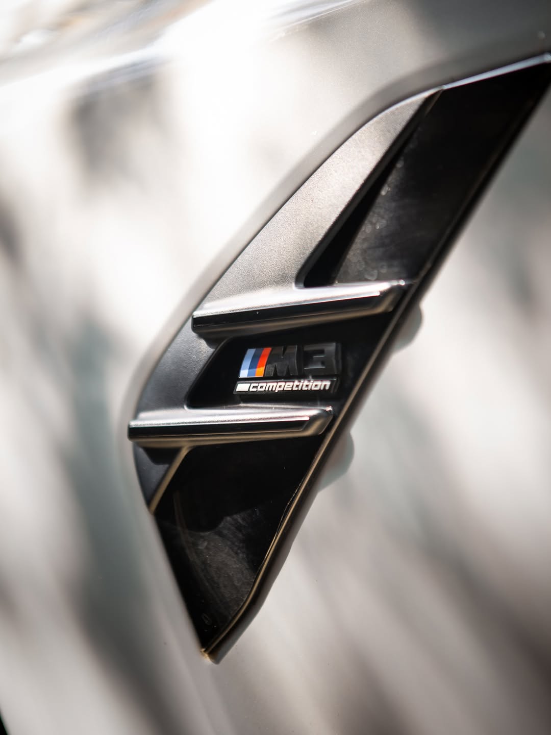 BMW M3 COMPETITION - Imagem 10