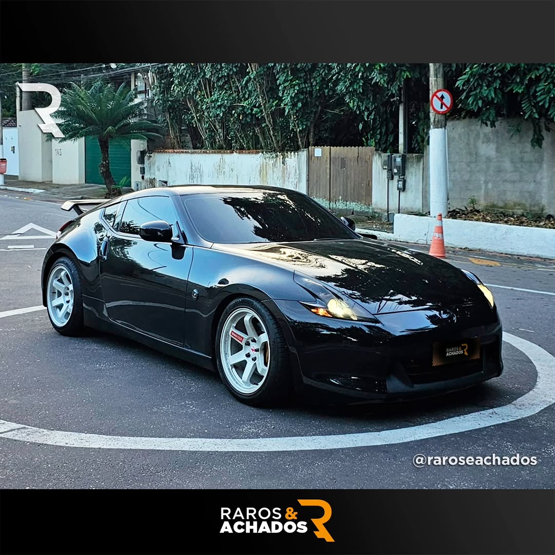 NISSAN 370Z - Imagem 4