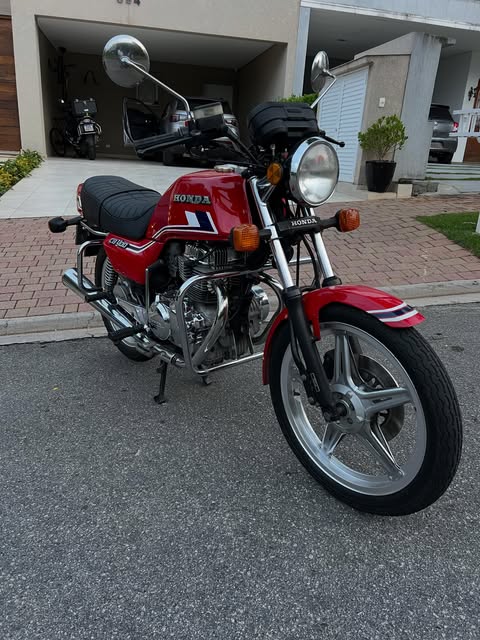 HONDA CB 400 - Imagem 1