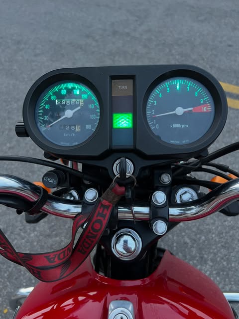 HONDA CB 400 - Imagem 8