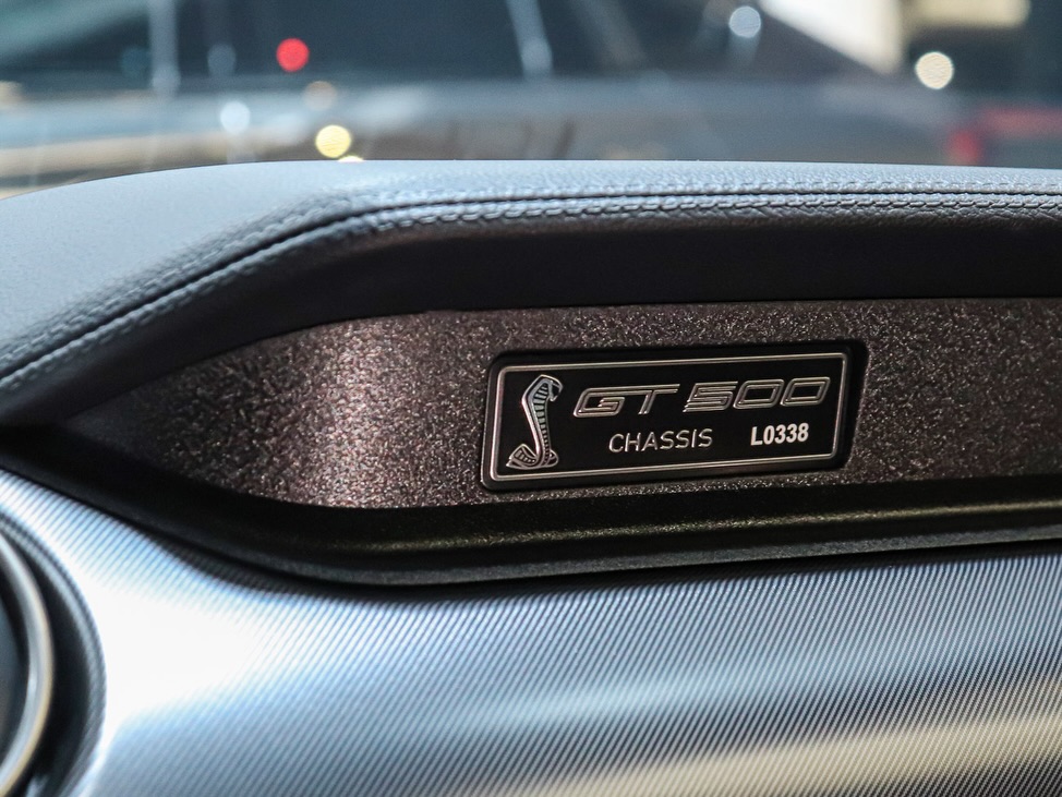 FORD MUSTANG SHELBY GT500 - Imagem 10