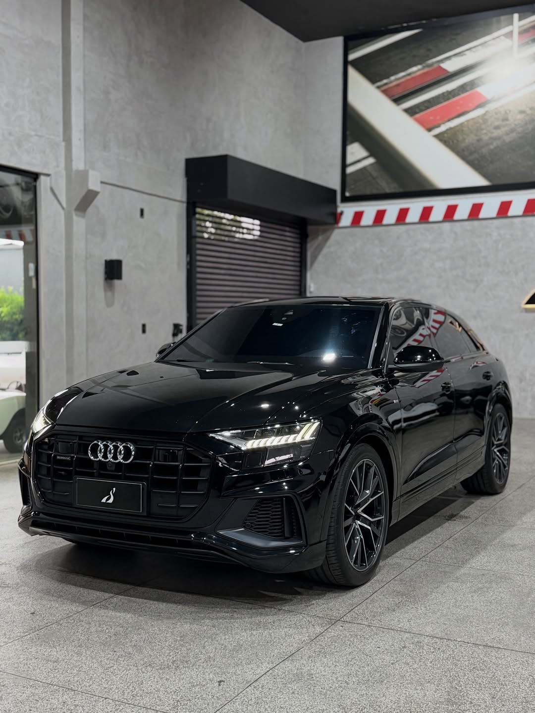 AUDI Q8 QUATTRO PERFORMANCE BLACK S-LINE - Imagem 2