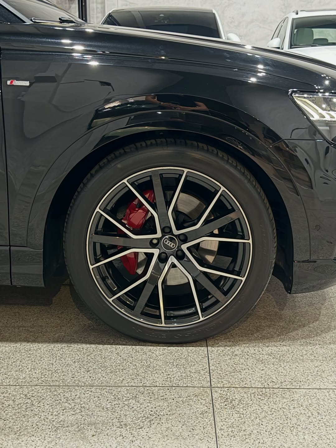 AUDI Q8 QUATTRO PERFORMANCE BLACK S-LINE - Imagem 15
