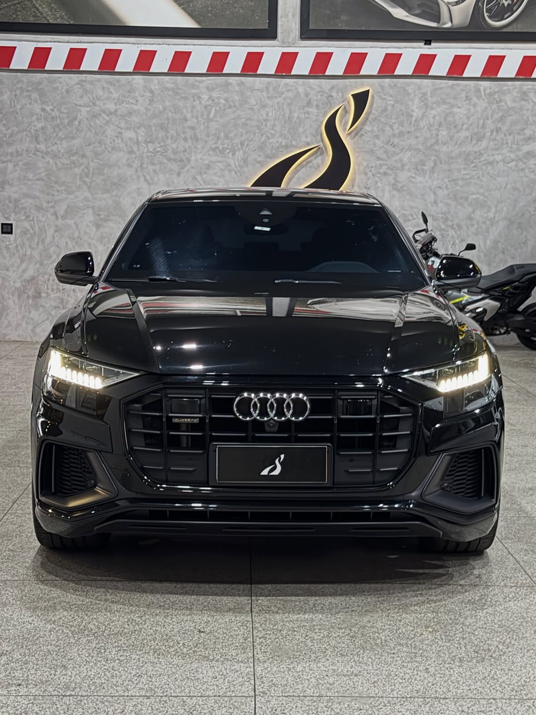 AUDI Q8 QUATTRO PERFORMANCE BLACK S-LINE - Imagem 6