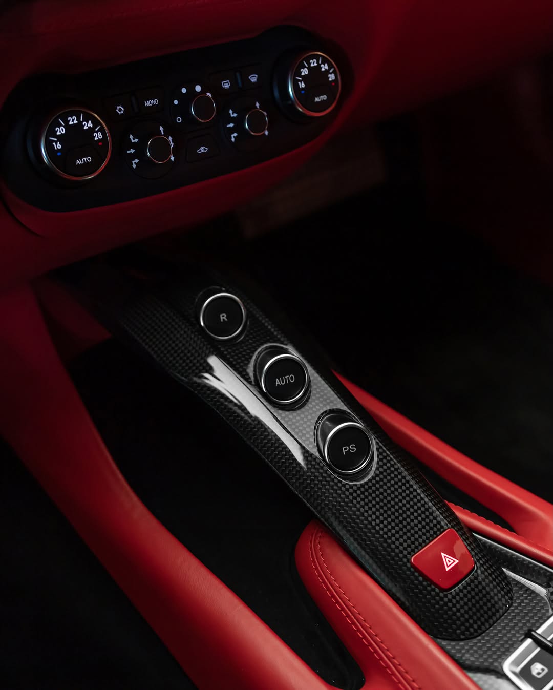 FERRARI F12 BERLINETTA - Imagem 5