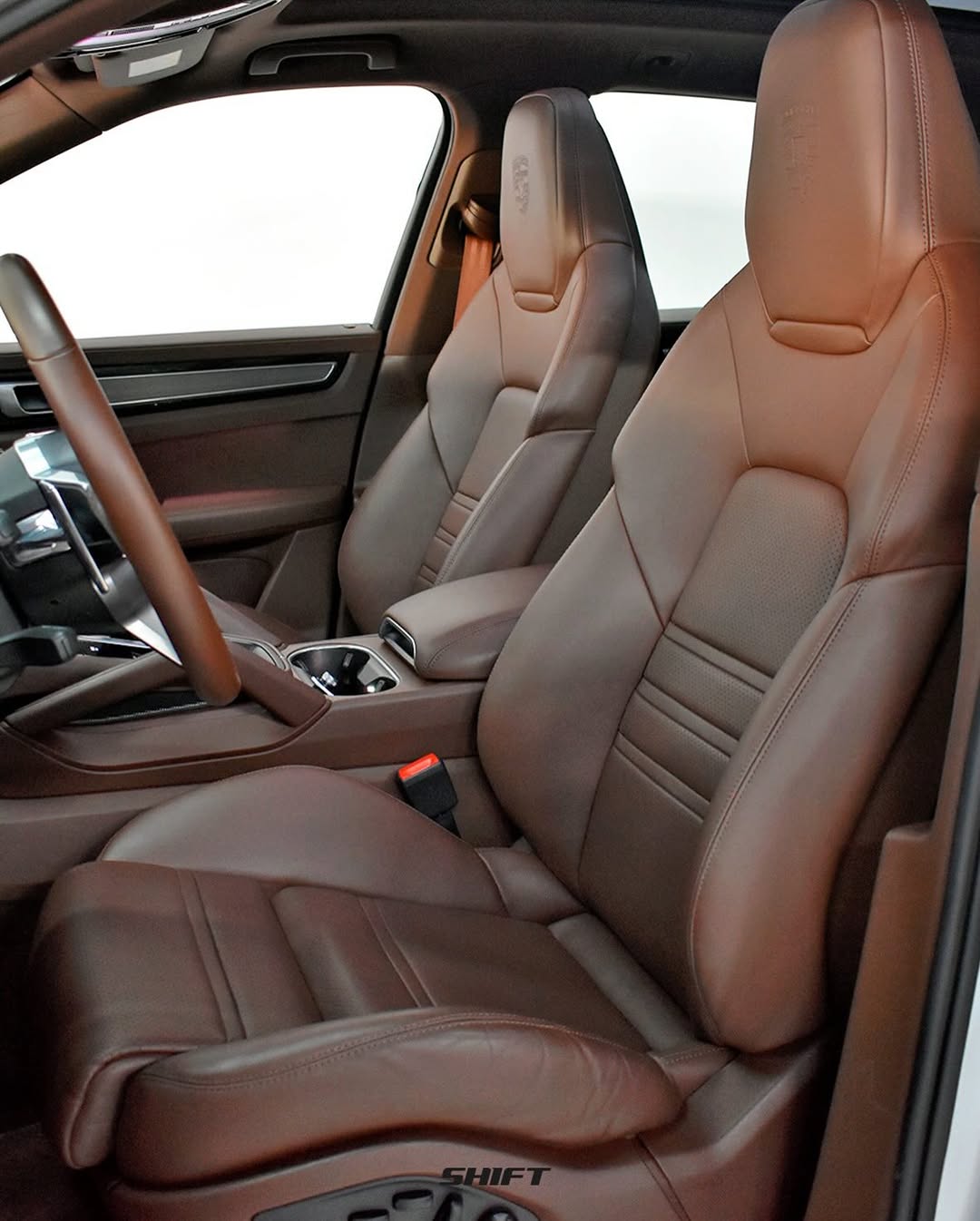 PORSCHE CAYENNE PLATINUM - Imagem 6