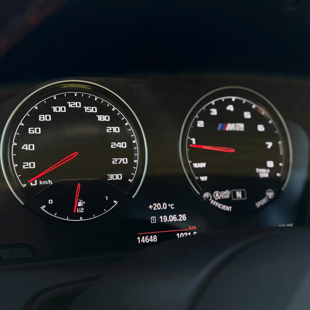 BMW M2 COMPETITION - Imagem 9