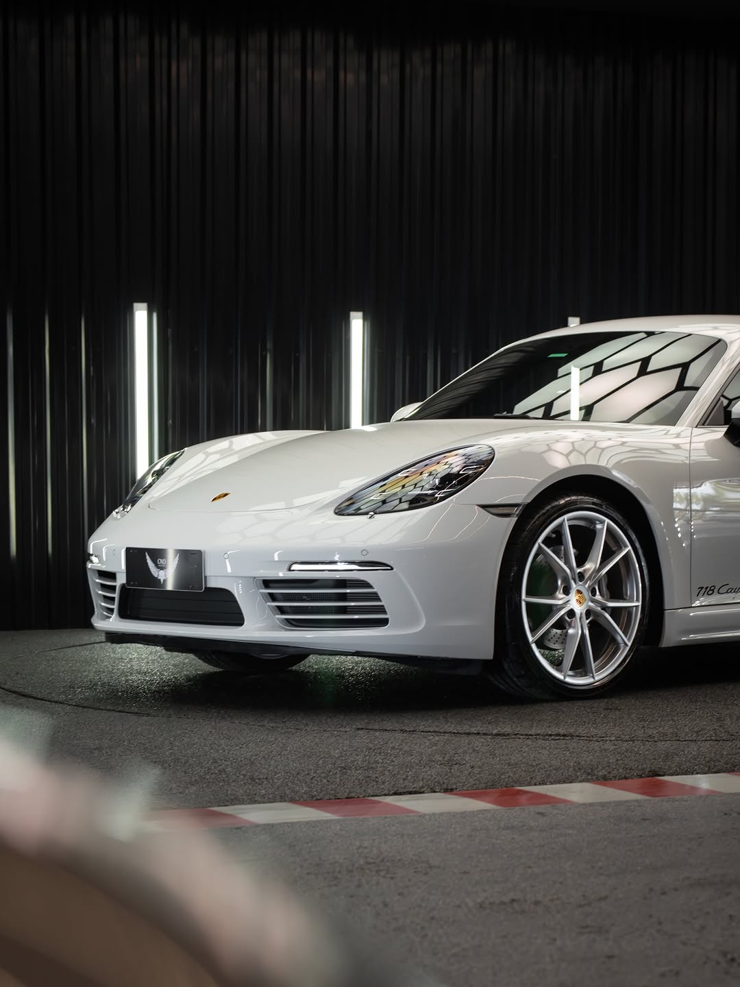 PORSCHE 718 CAYMAN - Imagem 11
