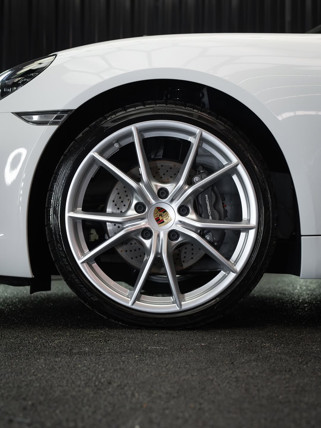 PORSCHE 718 CAYMAN - Imagem 13