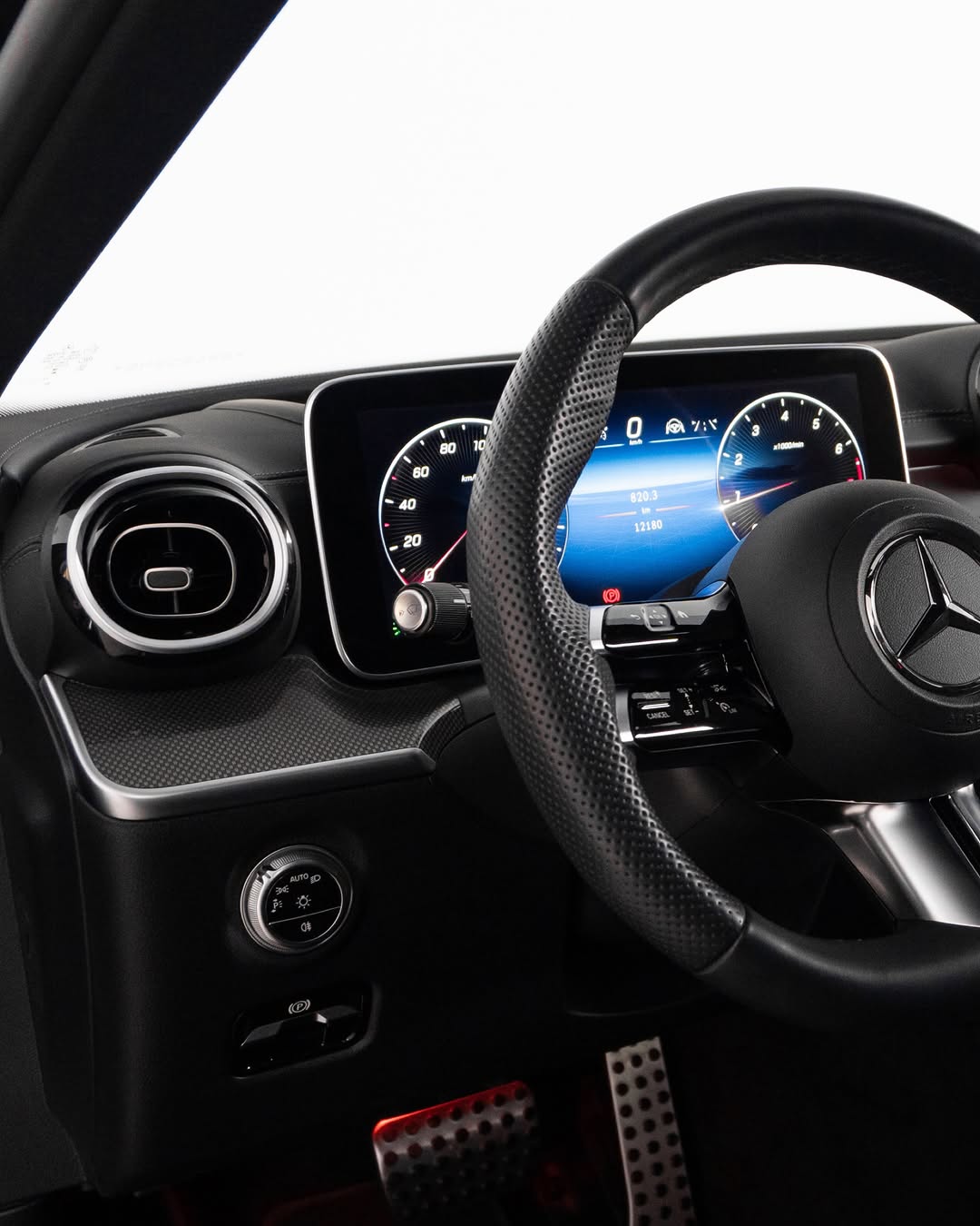 MERCEDES-BENZ C300 AMG LINE - Imagem 5