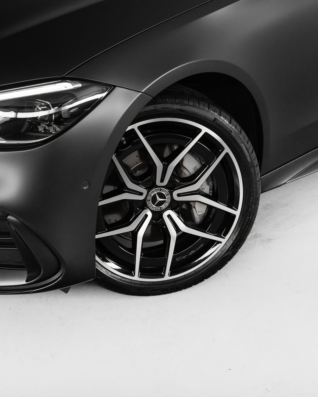 MERCEDES-BENZ C300 AMG LINE - Imagem 10