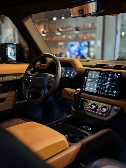 LAND ROVER DEFENDER X 110 DIESEL - Imagem 18