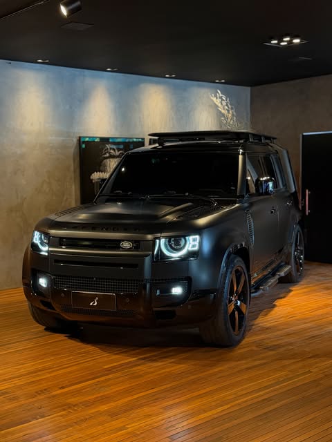 LAND ROVER DEFENDER X 110 DIESEL - Imagem 20