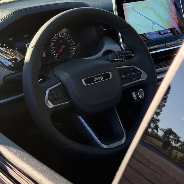 JEEP COMPASS LONGITUDE T270 - Imagem 3