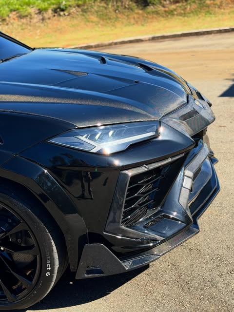 LAMBORGHINI URUS - Imagem 19