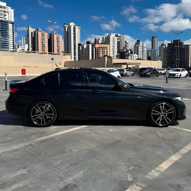 BMW 320I M SPORT - Imagem 5