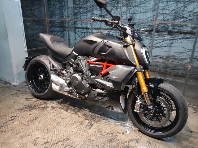 DUCATI DIAVEL 1260 S - Imagem 1