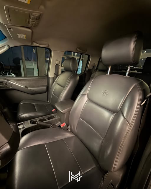NISSAN FRONTIER LE - Imagem 4