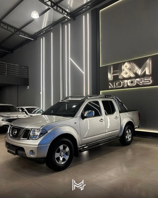 NISSAN FRONTIER LE - Imagem 6