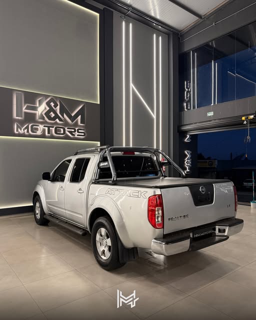 NISSAN FRONTIER LE - Imagem 8
