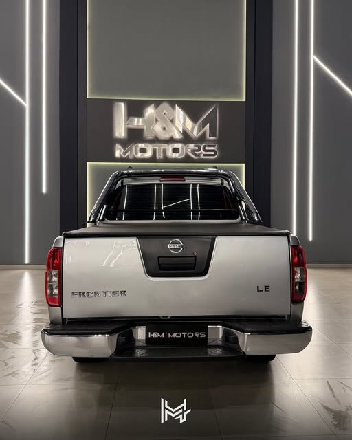 NISSAN FRONTIER LE - Imagem 9