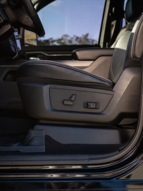 RAM 2500 LARAMIE NIGHT EDITION - Imagem 14