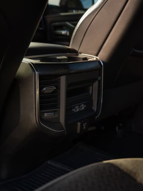 RAM 2500 LARAMIE NIGHT EDITION - Imagem 18