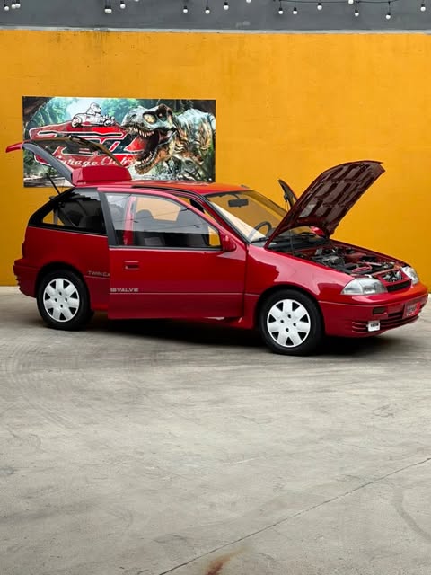 SUZUKI SWIFT GTI - Imagem 11