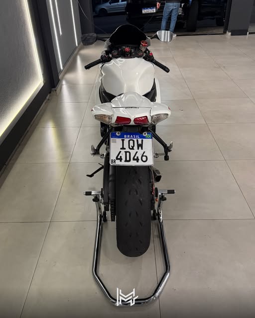 SUZUKI GSX-R SRAD 750 - Imagem 7