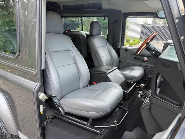 LAND ROVER DEFENDER 90 CSW - Imagem 4