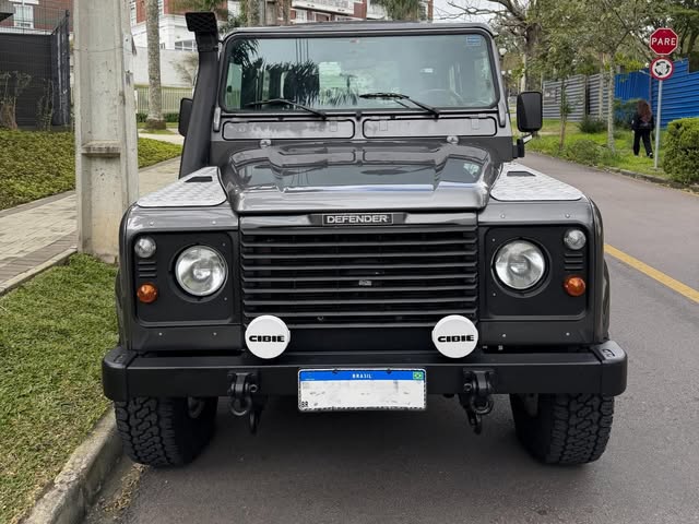 LAND ROVER DEFENDER 90 CSW - Imagem 8