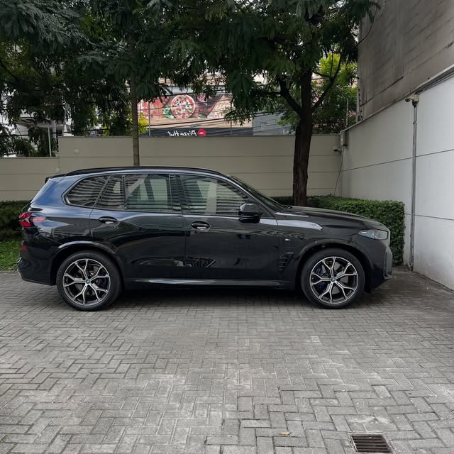 BMW X5 XDRIVE 50E M SPORT HYBRID - Imagem 4