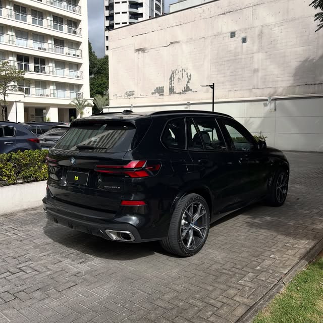 BMW X5 XDRIVE 50E M SPORT HYBRID - Imagem 5