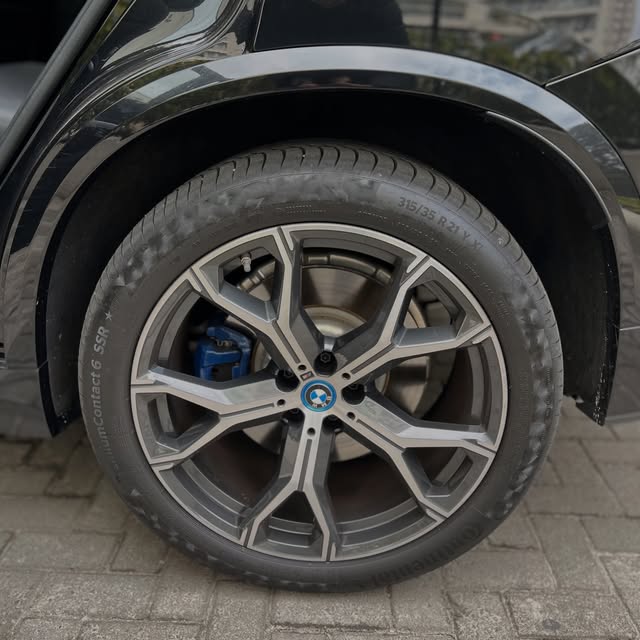 BMW X5 XDRIVE 50E M SPORT HYBRID - Imagem 10