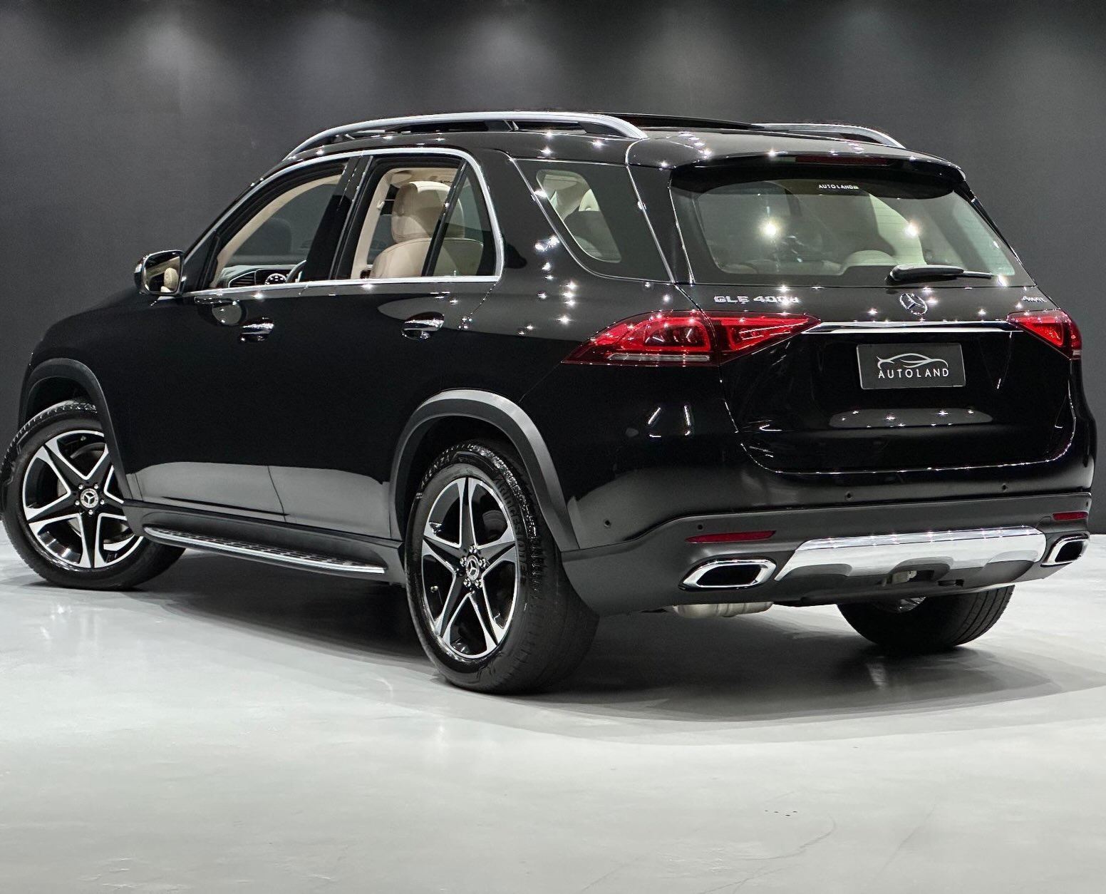 MERCEDES-BENZ GLE 400D 3.0 V6 DIESEL 4MATIC 9G-TRONIC 7 LUGARES - Imagem 3