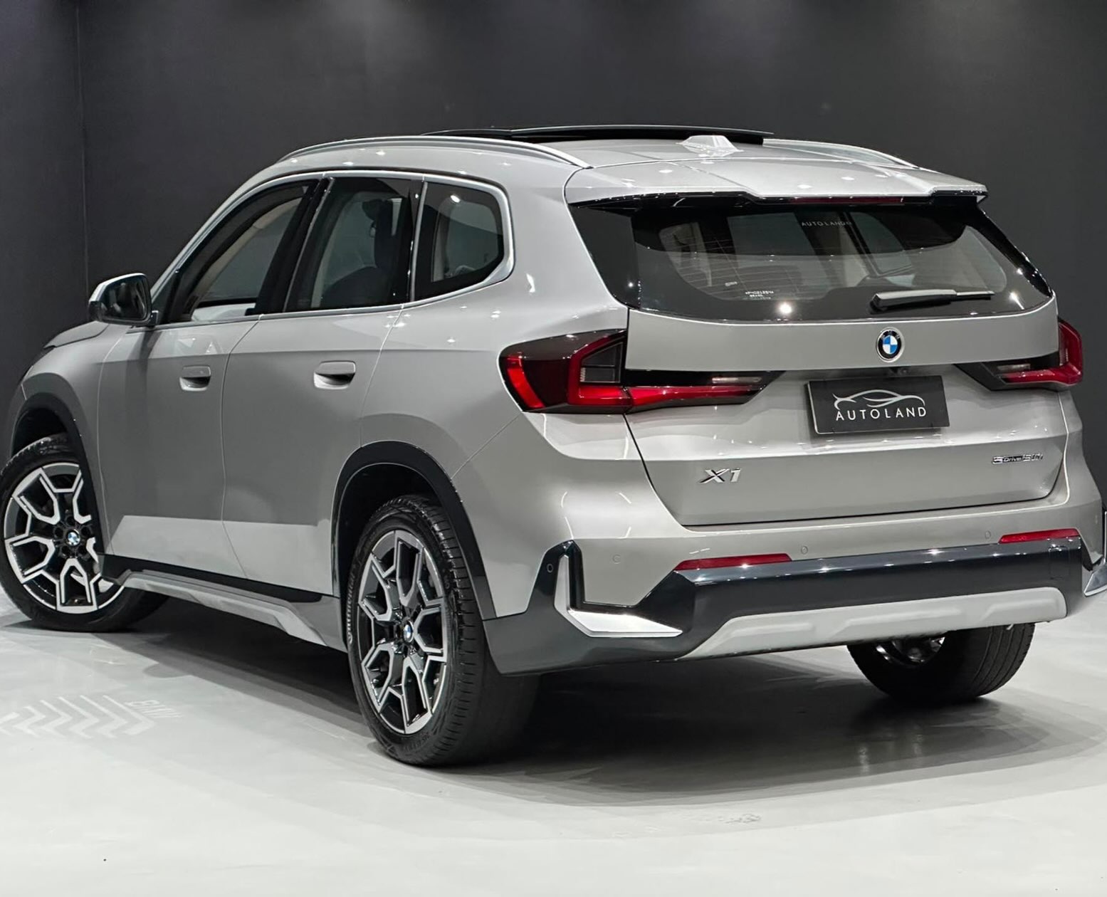 BMW X1 SDRIVE20I X-LINE - Imagem 3