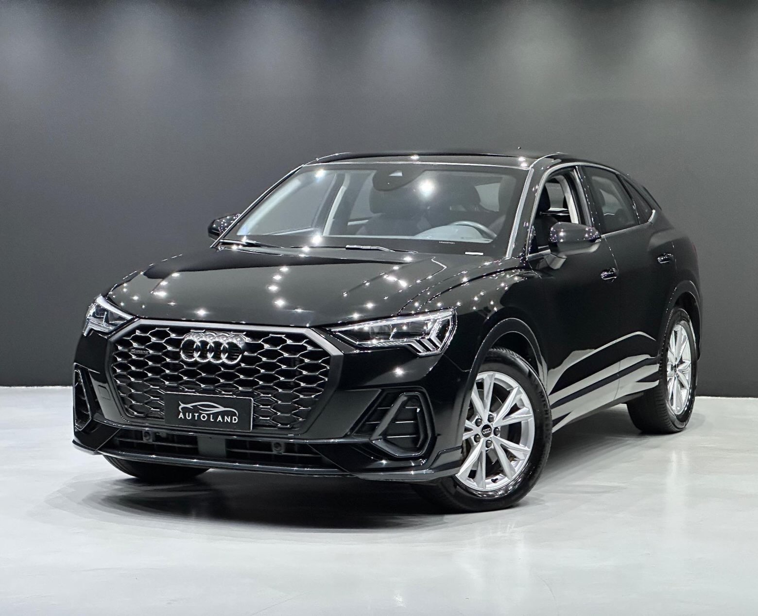 AUDI Q3 2.0 40 TFSI GASOLINA SPORTBACK PERFORMANCE QUATTRO TIPTRONIC BLINDADO - Imagem 4