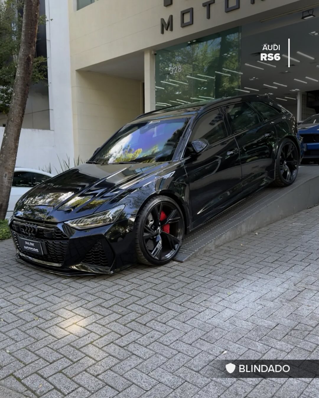 AUDI RS6 AVANT - Imagem 1