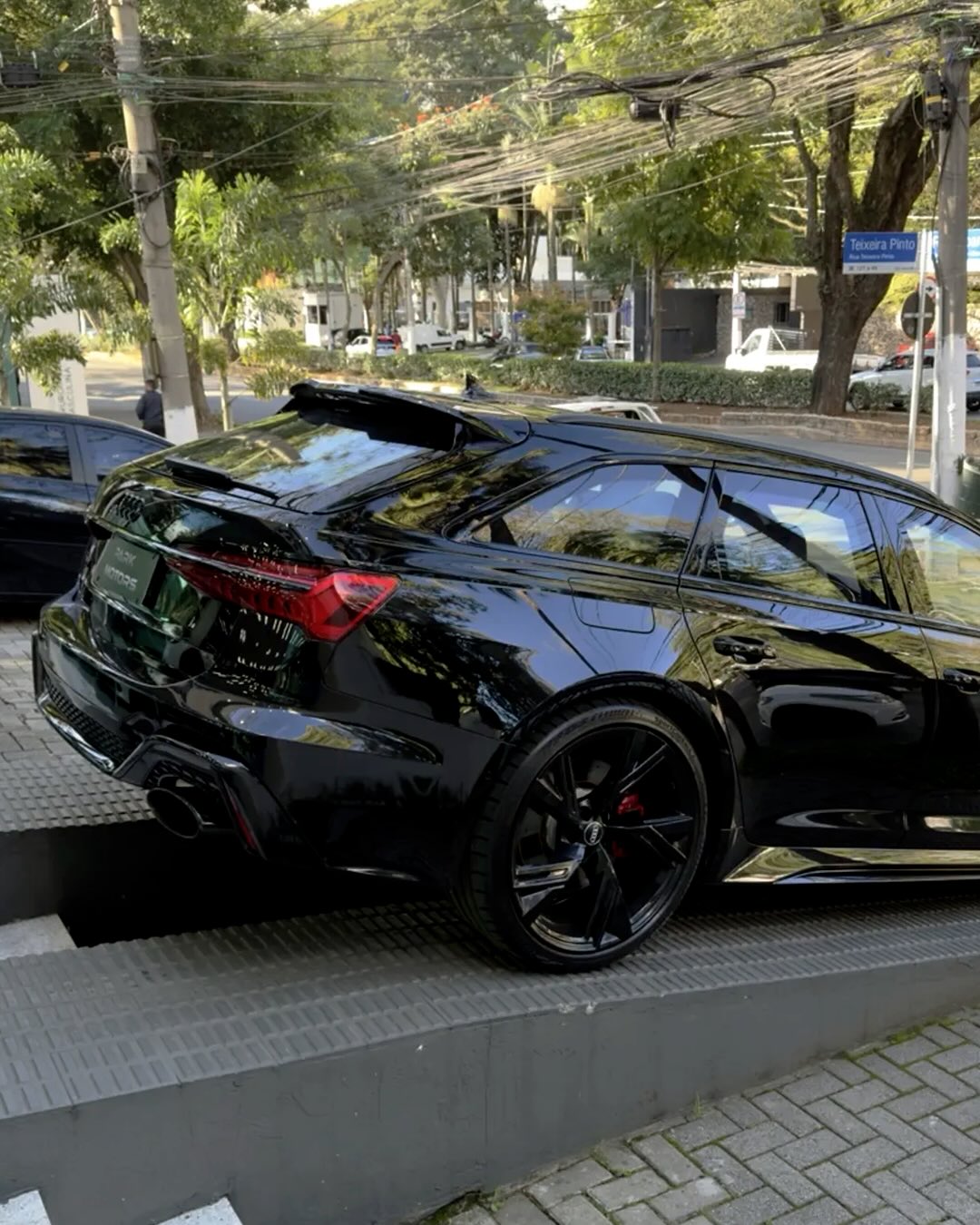 AUDI RS6 AVANT - Imagem 5
