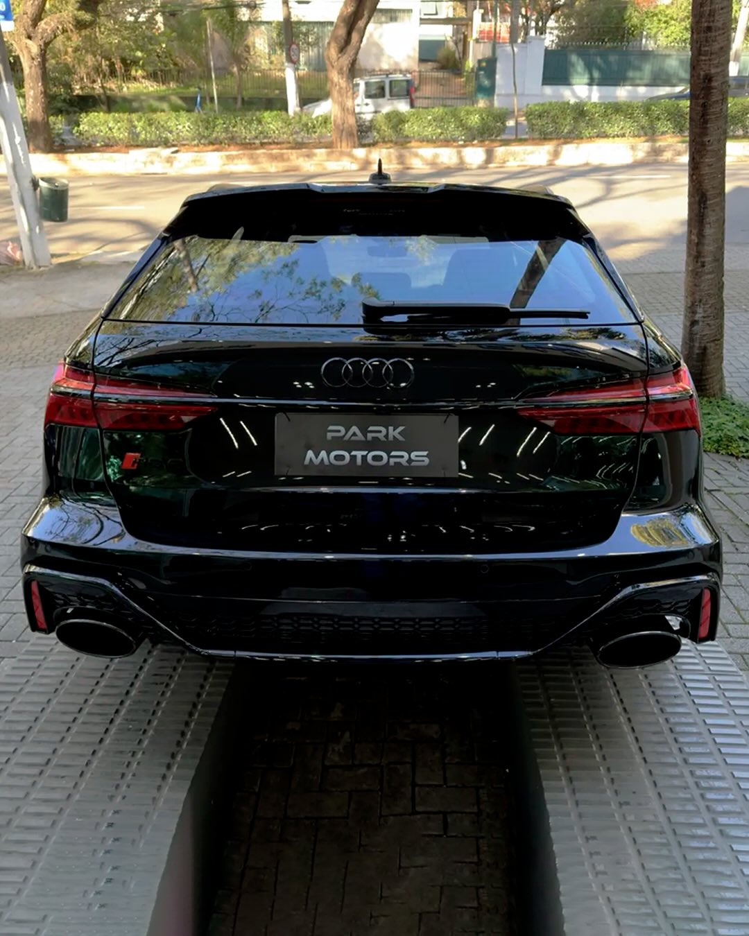 AUDI RS6 AVANT - Imagem 6