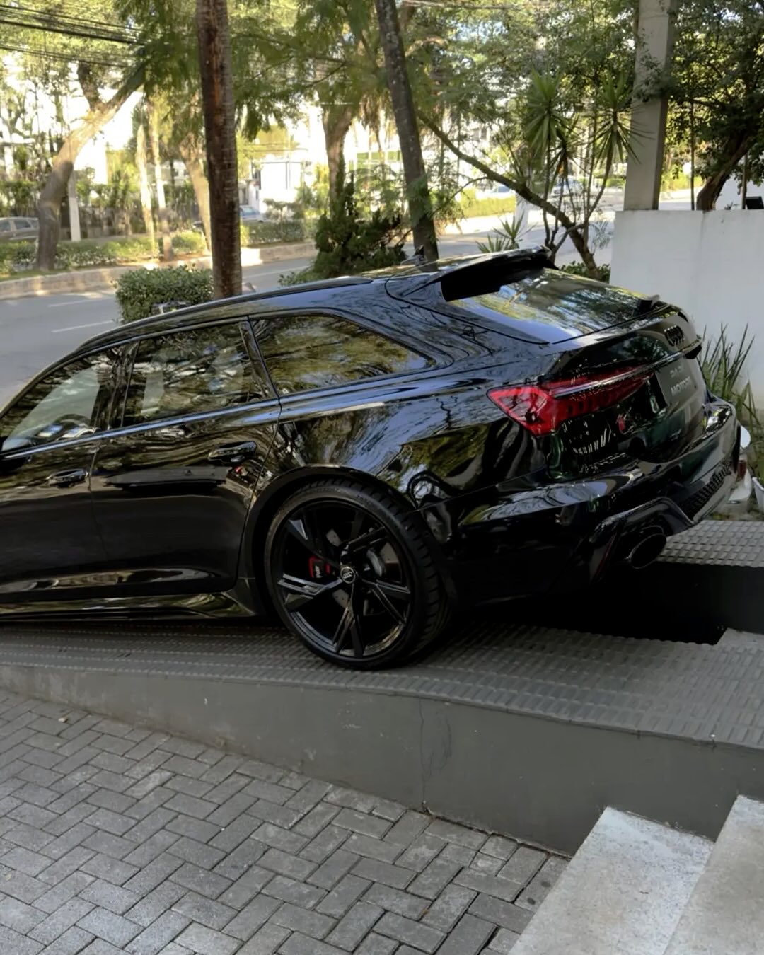 AUDI RS6 AVANT - Imagem 7