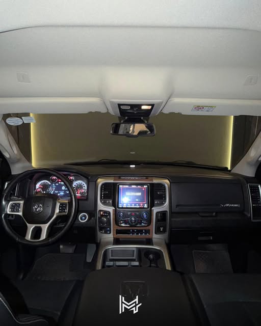 RAM 1500 CLASSIC NIGHT ED - Imagem 3