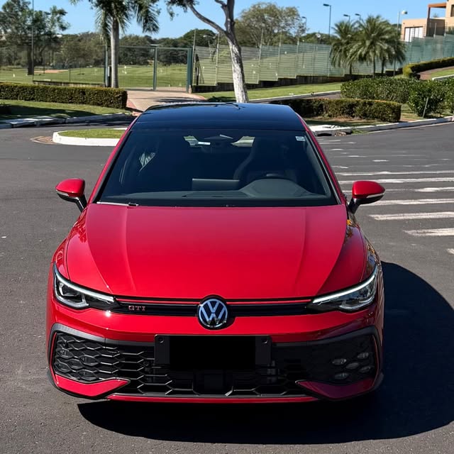 VOLKSWAGEN GOLF GTI - Imagem 11
