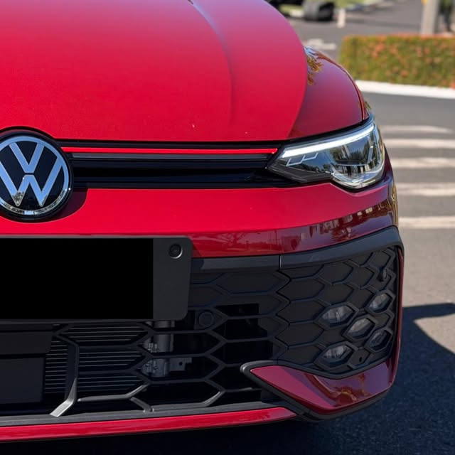VOLKSWAGEN GOLF GTI - Imagem 7
