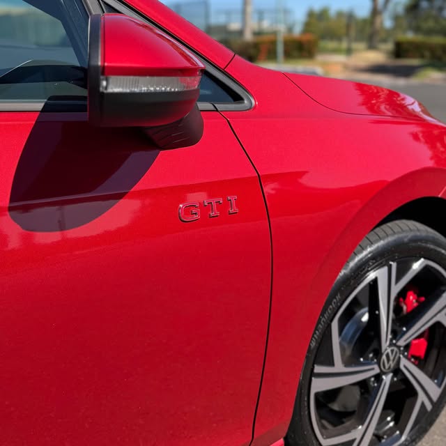 VOLKSWAGEN GOLF GTI - Imagem 9