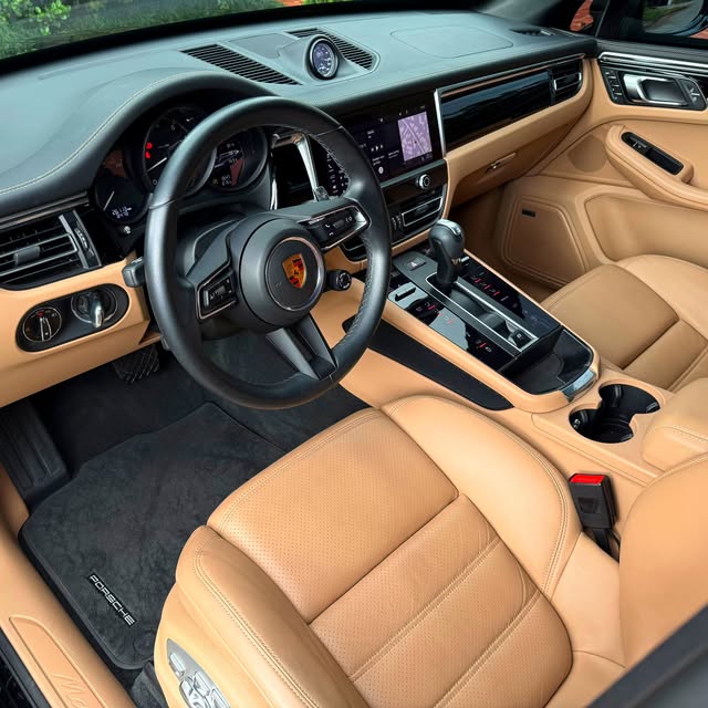 PORSCHE MACAN 2.0 TURBO - Imagem 11